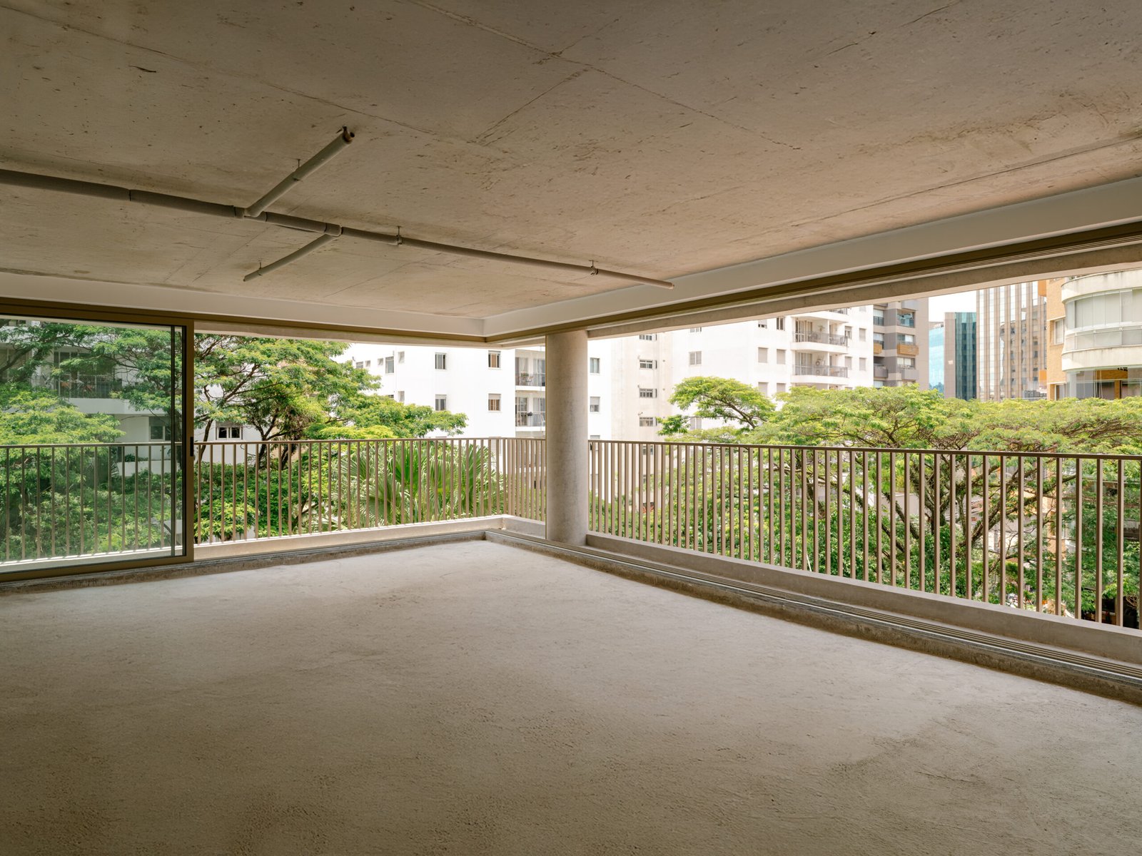 OBY ITAIM BIBI VISTA DA SACADA DO APARTAMENTO